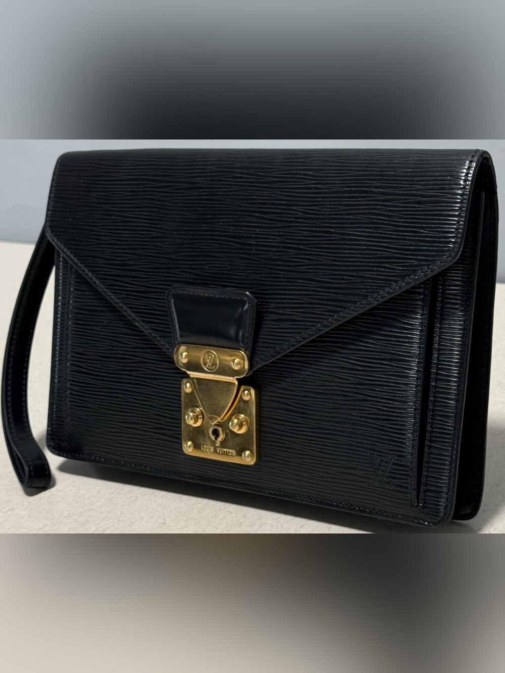Louis Vuitton Vintage Pochette Sellier Dragonne Clutch Epi Leather